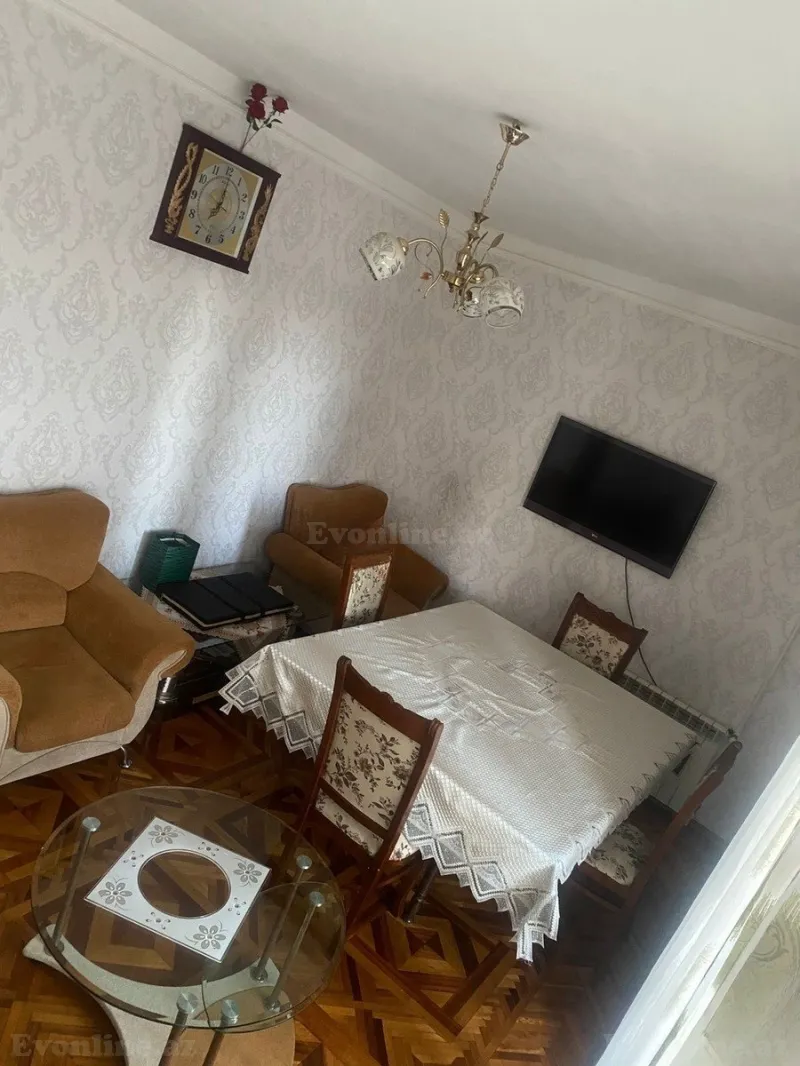 Satılır 2 otaqlı Mənzil Köhnə tikili 515 m² 8-ci kilometr - şəkil 3