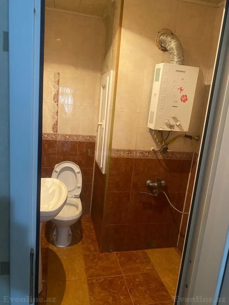 Satılır 2 otaqlı Mənzil Köhnə tikili 515 m² 8-ci kilometr - şəkil 4