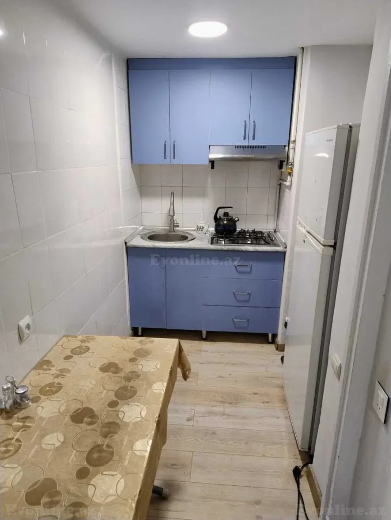 Kirayə verilir 4 otaqlı Mənzil Köhnə tikili 80 m² Nizami m. - şəkil 3