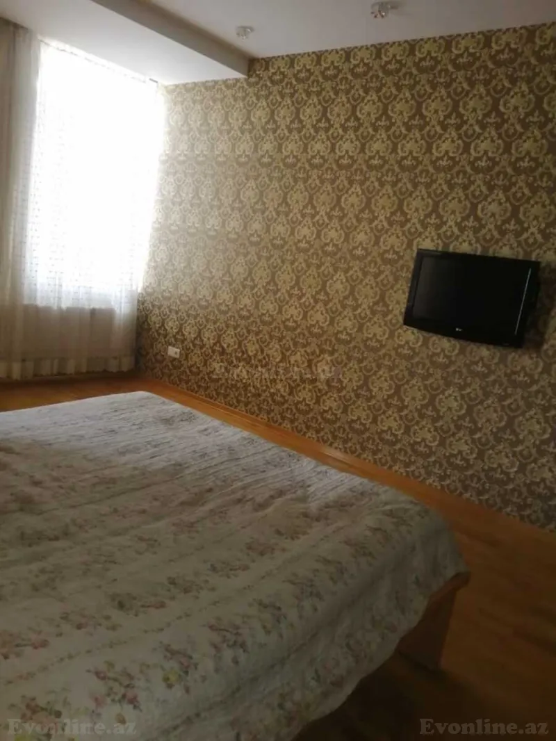 Kirayə verilir 3 otaqlı Mənzil Yeni tikili 130 m² 28 May m. - şəkil 9