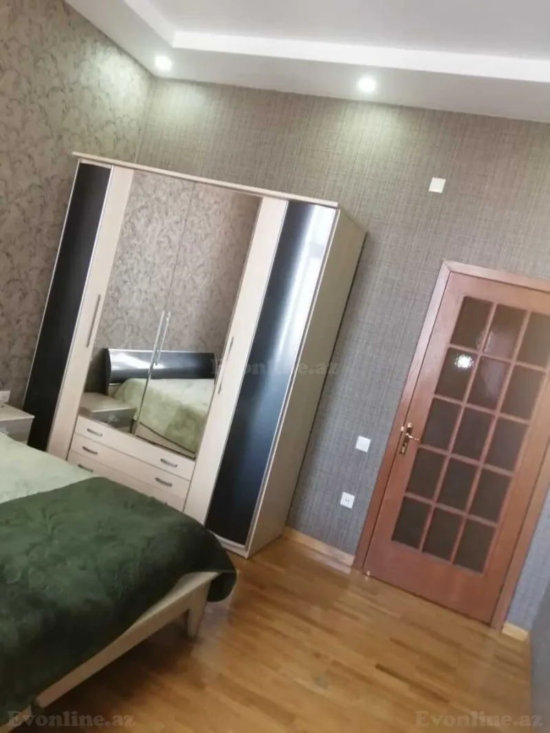 Kirayə verilir 3 otaqlı Mənzil Yeni tikili 130 m² 28 May m. - şəkil 10