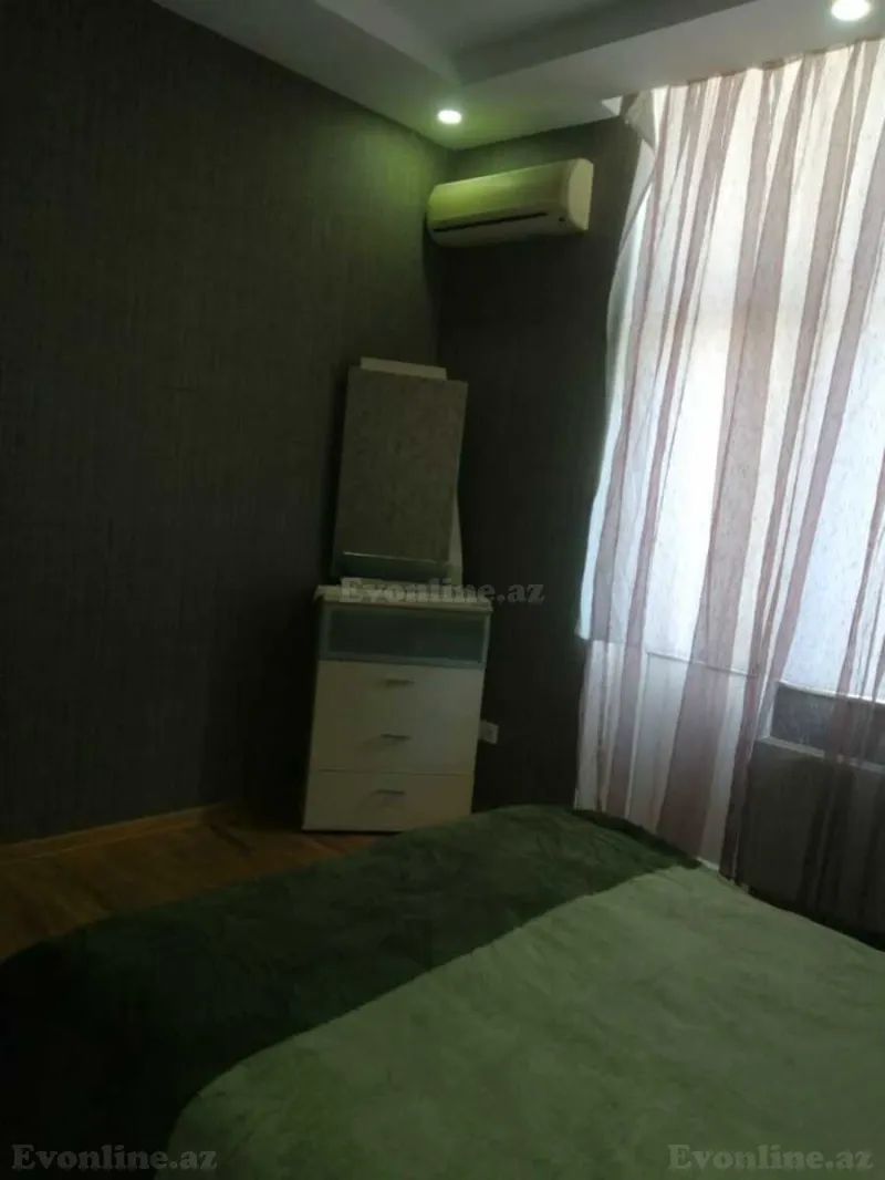 Kirayə verilir 3 otaqlı Mənzil Yeni tikili 130 m² 28 May m. - şəkil 11