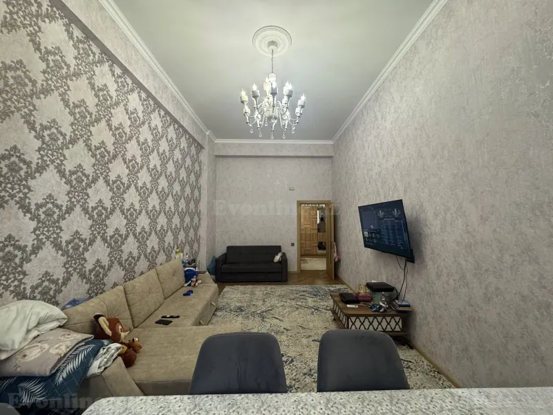 Satılır 1 otaqlı Mənzil Yeni tikili 68 m² Səbail r. - şəkil 2