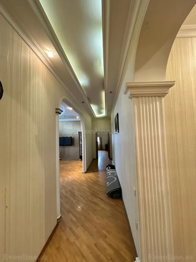 Kirayə verilir 3 otaqlı Mənzil Yeni tikili 130 m² 28 May m. - şəkil 15