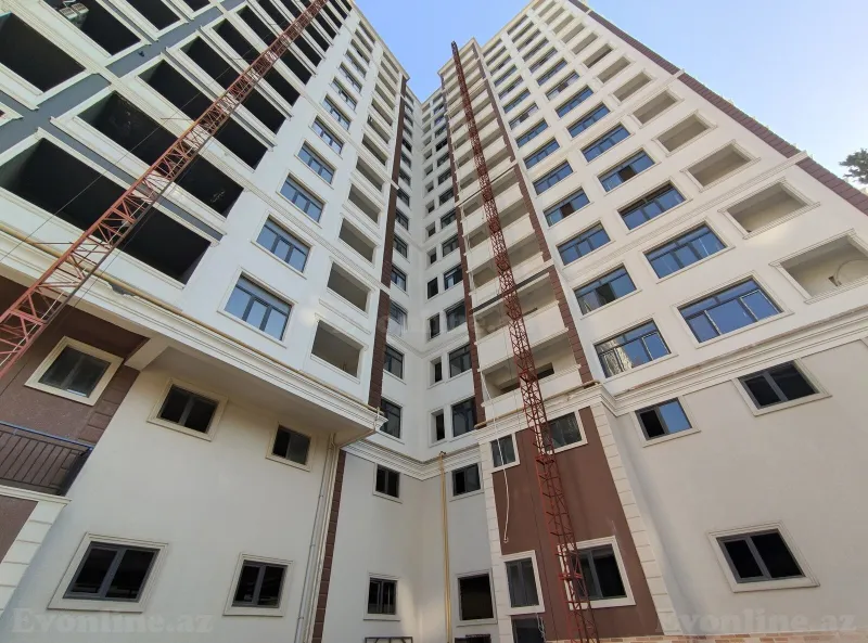 Satılır 4 otaqlı Mənzil Yeni tikili 110 m² Neftçilər m.