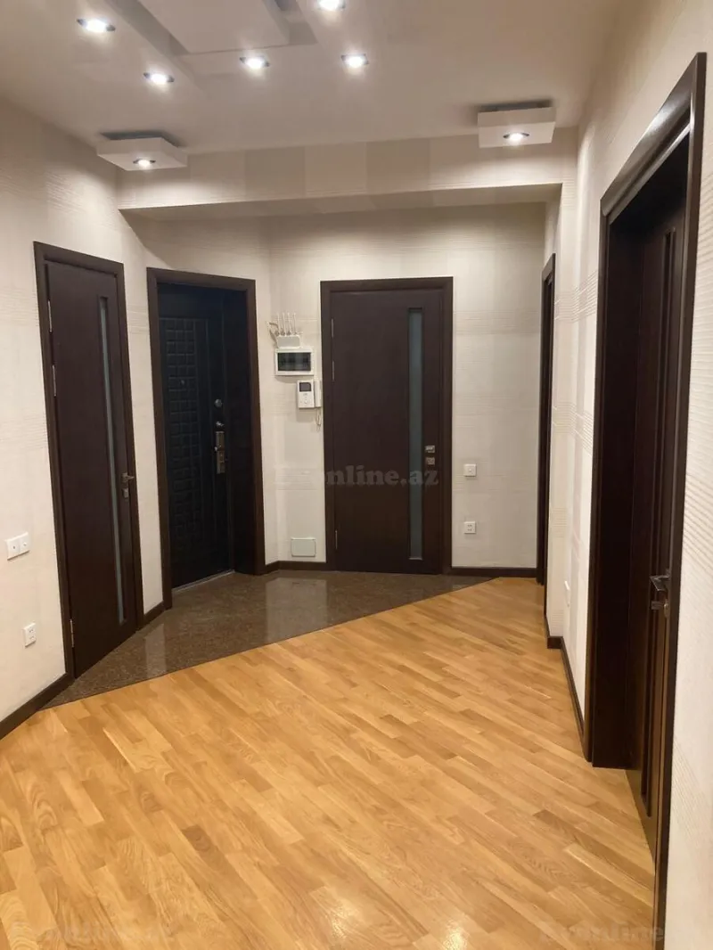 Kirayə verilir 3 otaqlı Mənzil Yeni tikili 135 m² Nəriman Nərimanov m. - şəkil 21