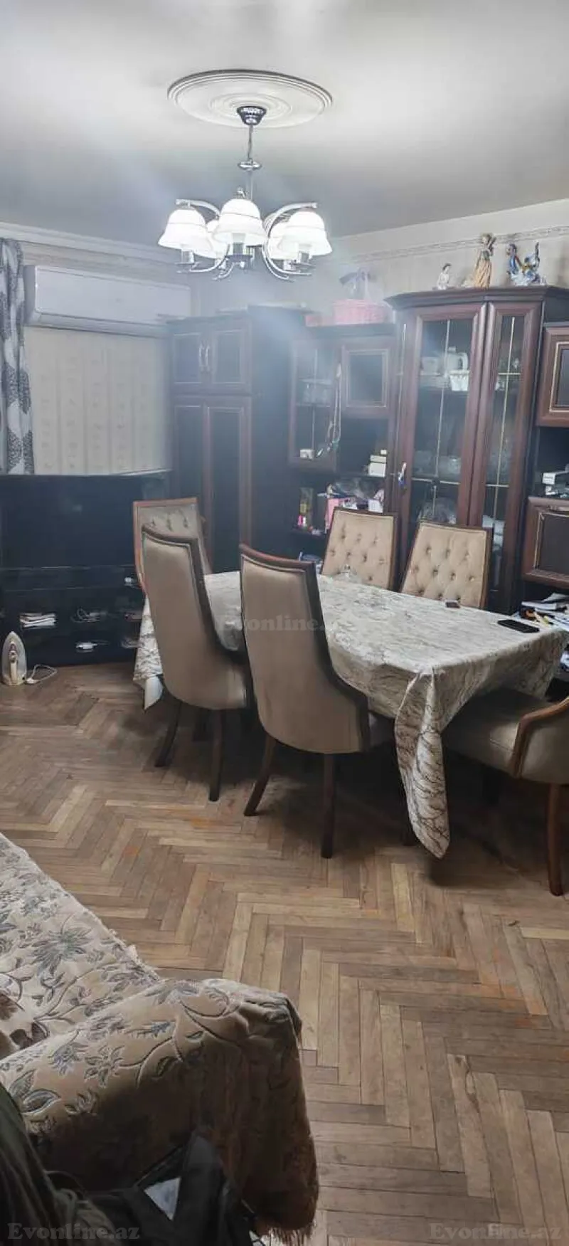 Satılır 3 otaqlı Mənzil Köhnə tikili 70 m² Memar Əcəmi m.