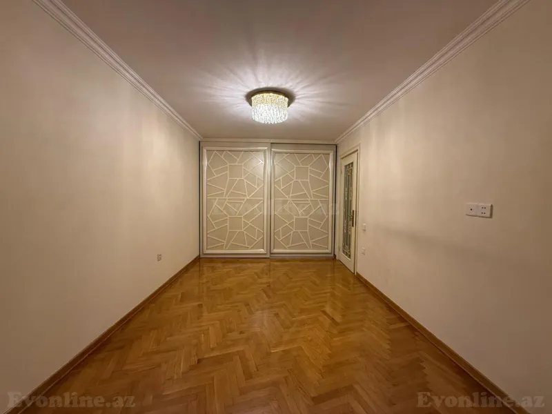 Kirayə verilir 5 otaqlı Mənzil Köhnə tikili 170 m² Nərimanov r. - şəkil 8