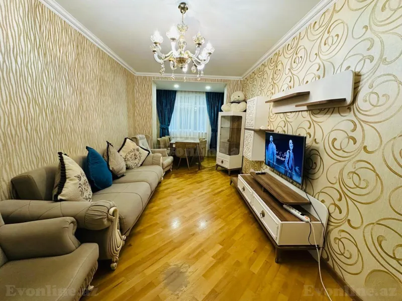 3 otaqlı Mənzil 100 m² 8-ci mikrorayon Kirayə verilir