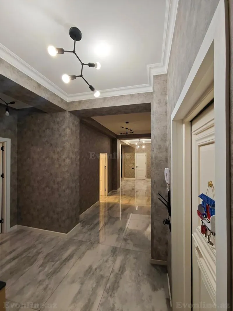 Satılır 3 otaqlı Mənzil Yeni tikili 150 m² Azadlıq prospekti m. - şəkil 17