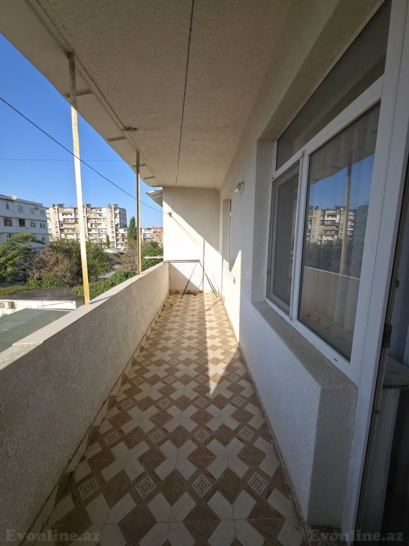 Satılır 3 otaqlı Mənzil Köhnə tikili 90 m² Bakıxanov - şəkil 9
