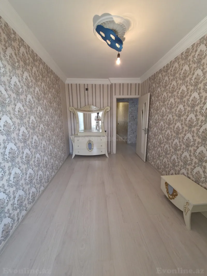 Satılır 3 otaqlı Mənzil Köhnə tikili 90 m² Bakıxanov - şəkil 12