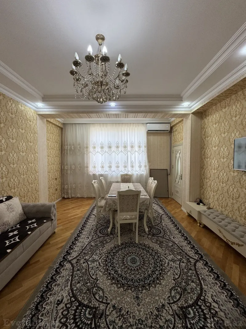 Satılır 2 otaqlı Mənzil Yeni tikili 74 m² 5-ci mikrorayon - şəkil 2