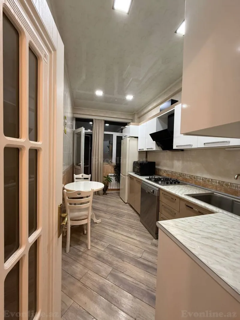 Kirayə verilir 2 otaqlı Mənzil Yeni tikili 59 m² Memar Əcəmi m. - şəkil 10
