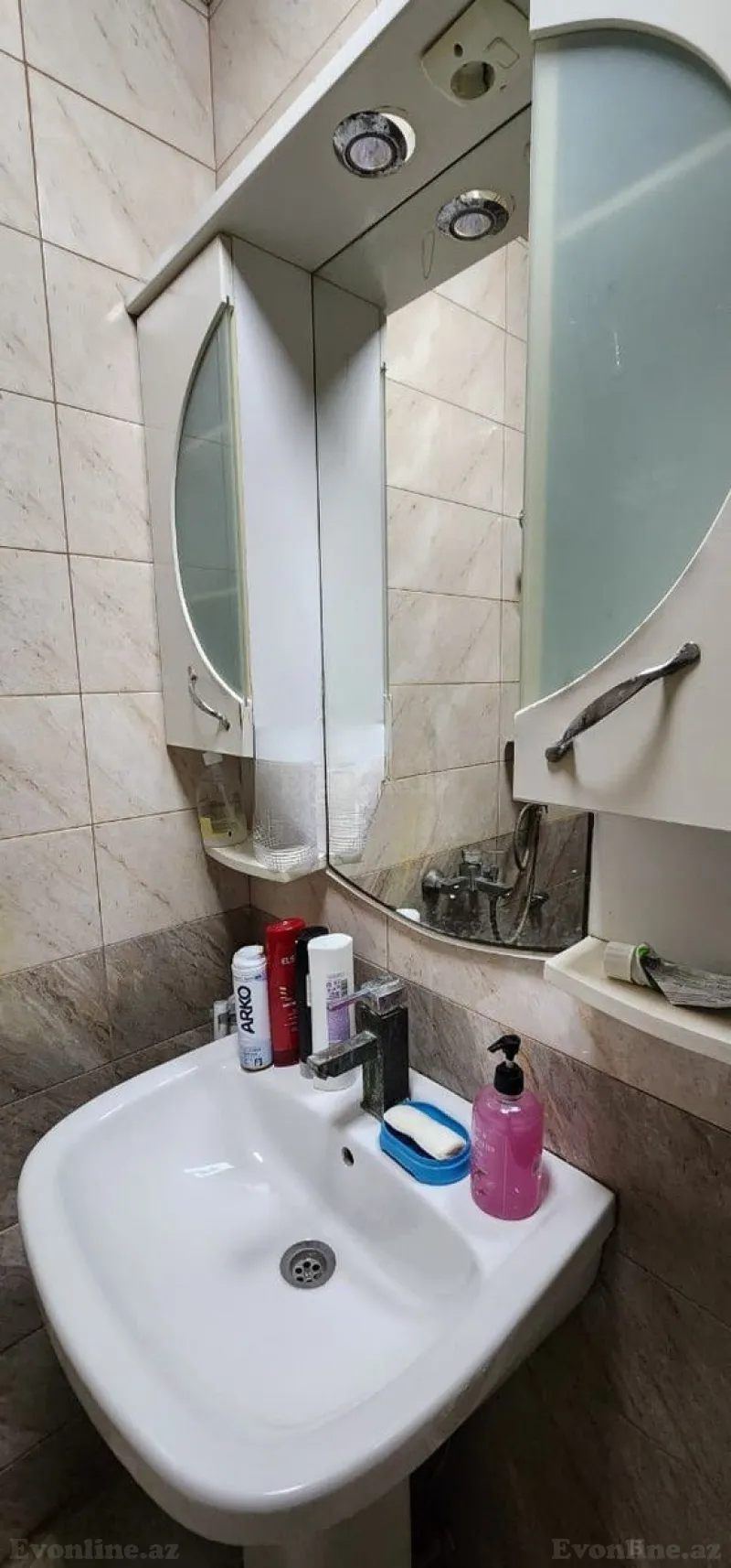Kirayə verilir 2 otaqlı Mənzil Köhnə tikili 60 m² Azadlıq prospekti m. - şəkil 11