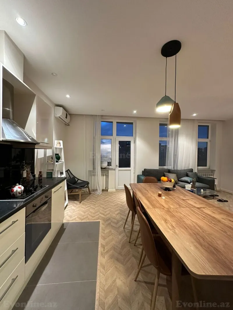 Kirayə verilir 2 otaqlı Mənzil Yeni tikili 90 m² İnşaatçılar m. - şəkil 4