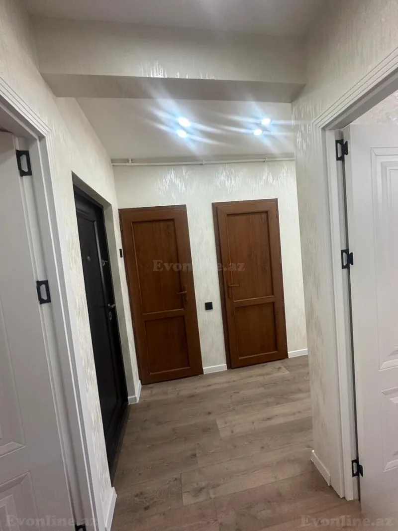 Satılır 2 otaqlı Mənzil Köhnə tikili 65 m² Əhmədli m. - şəkil 3