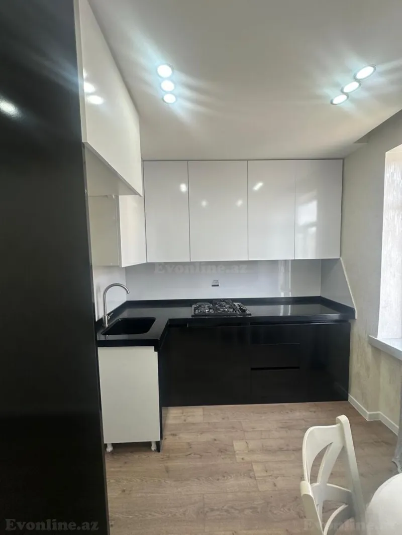 Satılır 2 otaqlı Mənzil Köhnə tikili 65 m² Əhmədli m. - şəkil 5