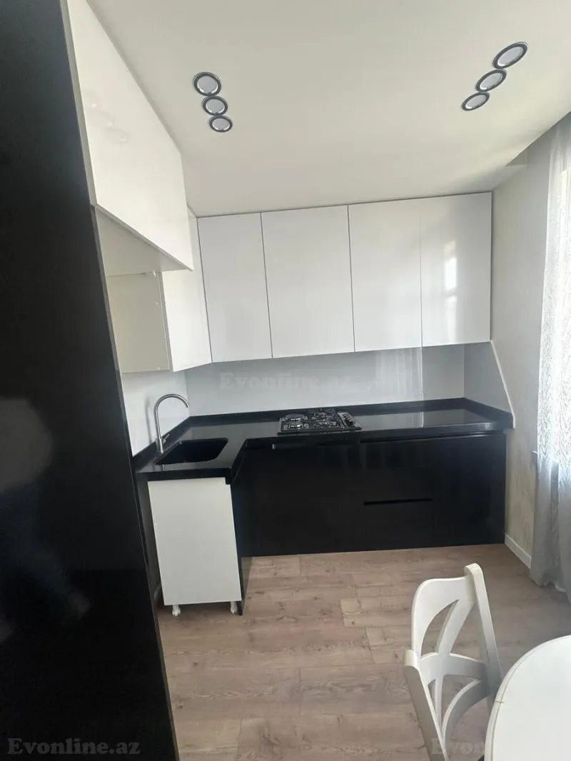 Satılır 2 otaqlı Mənzil Köhnə tikili 65 m² Əhmədli m. - şəkil 15