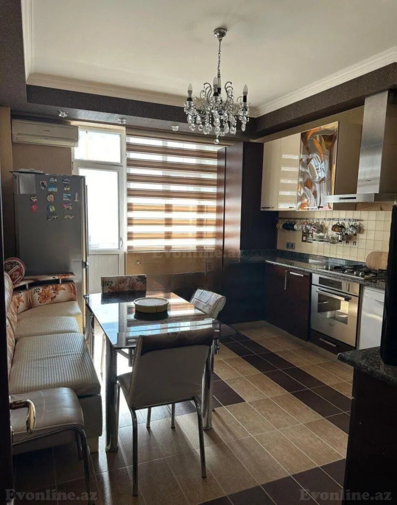 Satılır 4 otaqlı Mənzil Yeni tikili 214 m² Elmlər Akademiyası m. - şəkil 4