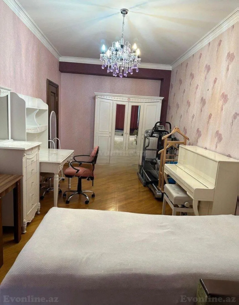 Satılır 4 otaqlı Mənzil Yeni tikili 214 m² Elmlər Akademiyası m. - şəkil 8