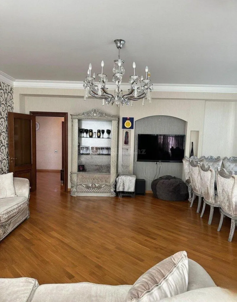 Satılır 4 otaqlı Mənzil Yeni tikili 214 m² Elmlər Akademiyası m. - şəkil 10