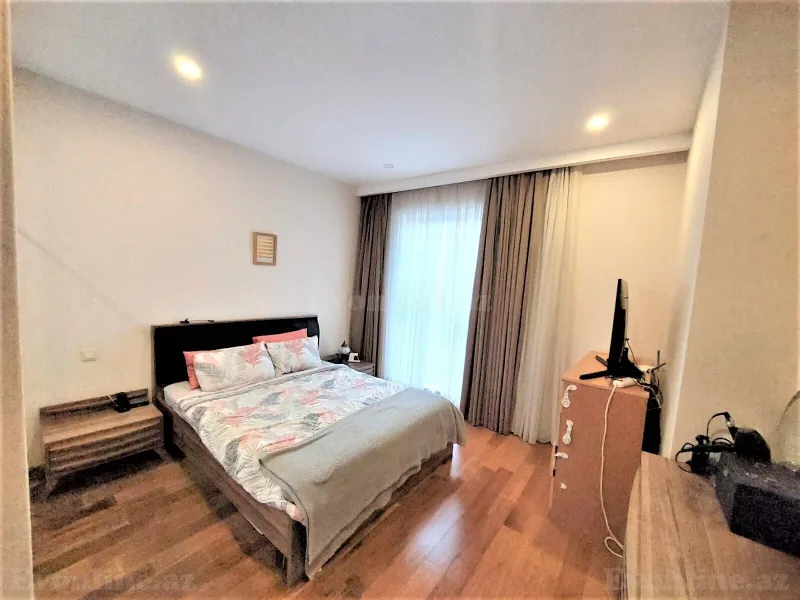 Kirayə verilir 4 otaqlı Mənzil Yeni tikili 370 m² Nəsimi r. - şəkil 14
