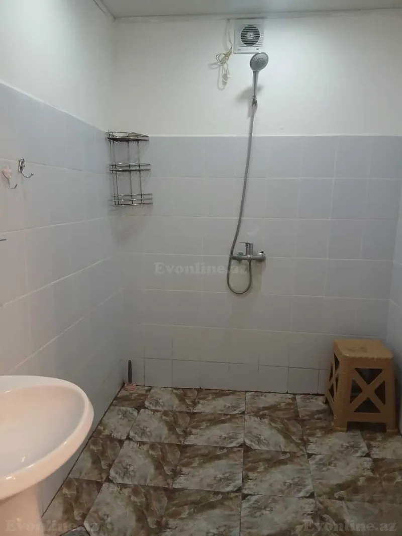 Kirayə verilir 3 otaqlı Mənzil Yeni tikili 130 m² Həzi Aslanov m. - şəkil 13