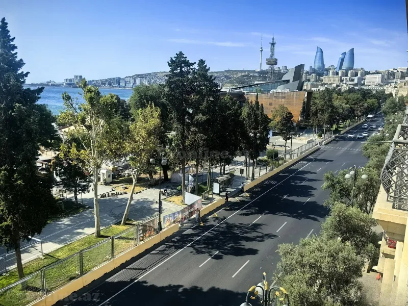 2 otaqlı Mənzil 70 m² Sahil m. Kirayə verilir