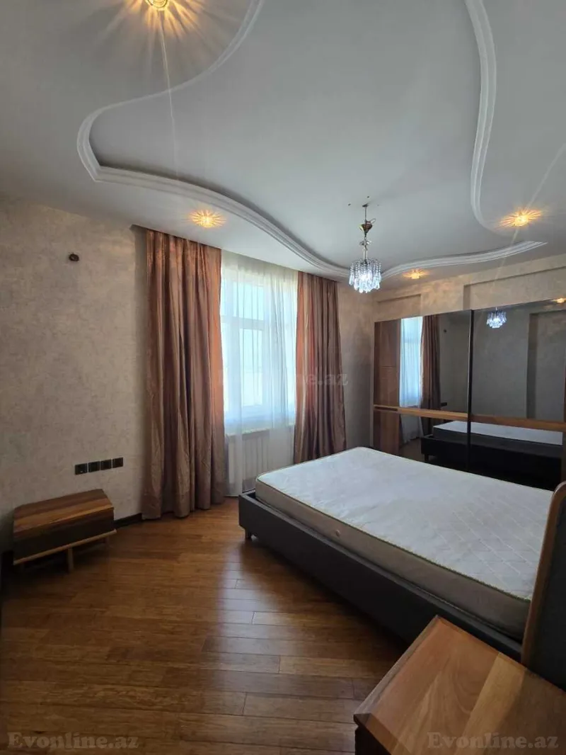 Kirayə verilir 2 otaqlı Mənzil Yeni tikili 94 m² Neftçilər m. - şəkil 3
