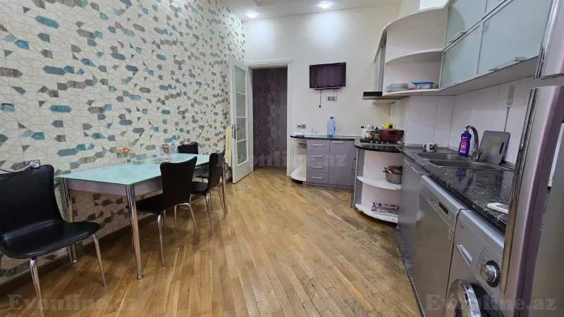 Satılır 3 otaqlı Mənzil Yeni tikili 170 m² Nəsimi r. - şəkil 7