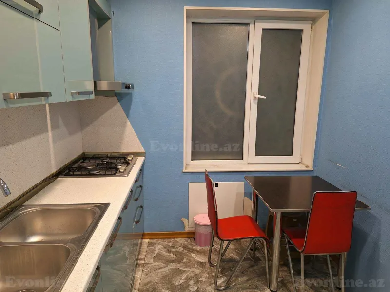 Kirayə verilir 3 otaqlı Mənzil Köhnə tikili 80 m² Nərimanov r. - şəkil 9