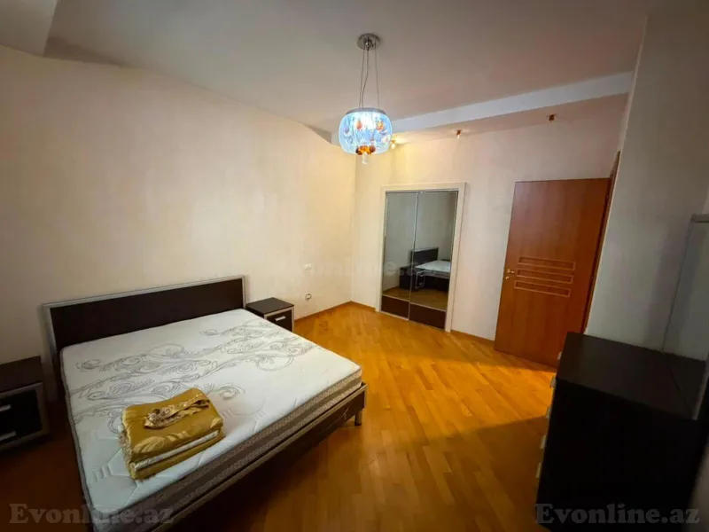 Kirayə verilir 2 otaqlı Mənzil Yeni tikili 96 m² Gənclik m. - şəkil 5