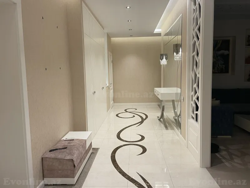 Satılır 4 otaqlı Mənzil Yeni tikili 187 m² 28 May m. - şəkil 14