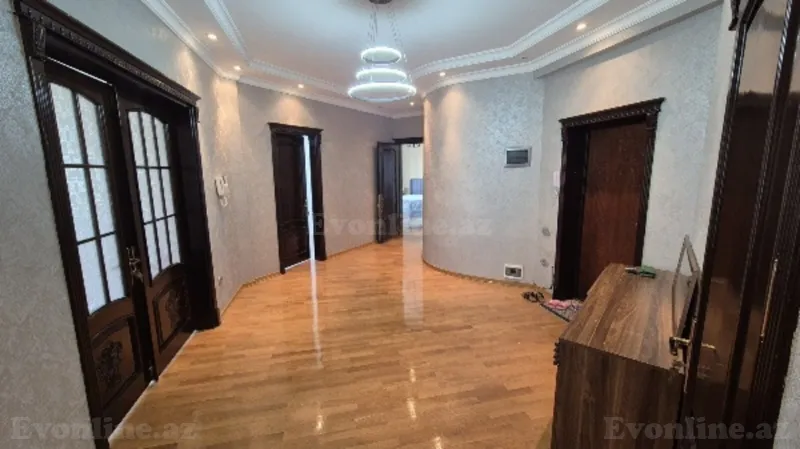 Kirayə verilir 3 otaqlı Mənzil Yeni tikili 165 m² Gənclik m. - şəkil 10