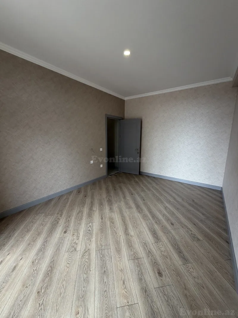 Satılır 2 otaqlı Mənzil Yeni tikili 77 m² 8-ci mikrorayon - şəkil 3