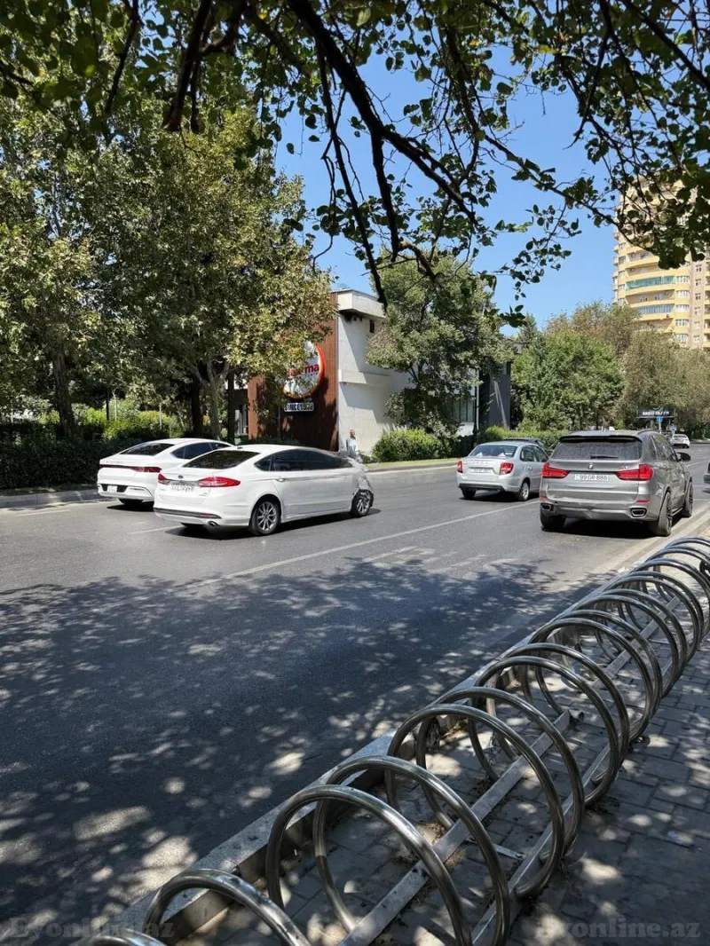 Kirayə verilir Ofis 170 m² Gənclik m. - şəkil 20