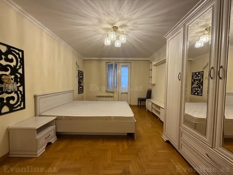 Kirayə verilir 5 otaqlı Mənzil Köhnə tikili 175 m² Nərimanov r. - şəkil 2