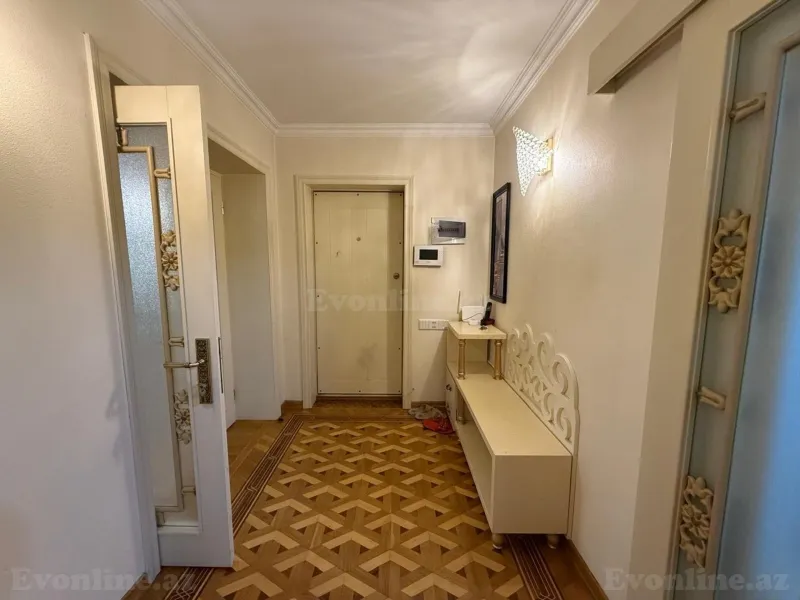 Kirayə verilir 5 otaqlı Mənzil Köhnə tikili 175 m² Nərimanov r. - şəkil 13