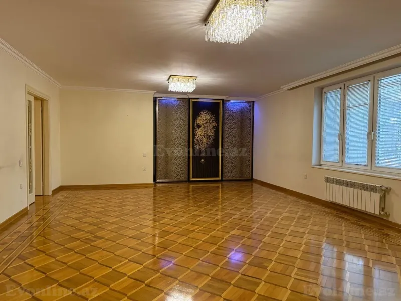 Kirayə verilir 5 otaqlı Mənzil Köhnə tikili 175 m² Nərimanov r. - şəkil 18