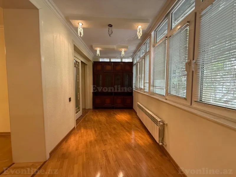 Kirayə verilir 5 otaqlı Mənzil Köhnə tikili 175 m² Nərimanov r. - şəkil 19