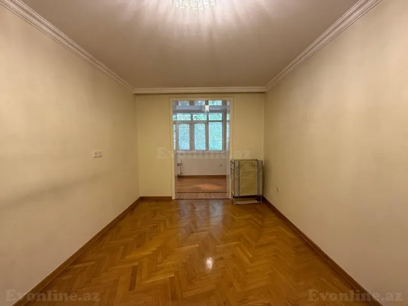 Kirayə verilir 5 otaqlı Mənzil Köhnə tikili 175 m² Nərimanov r. - şəkil 20