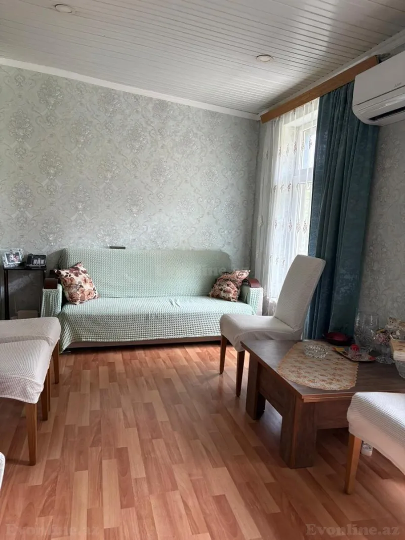 Satılır 3 otaqlı Mənzil Köhnə tikili 52 m² Bakıxanov