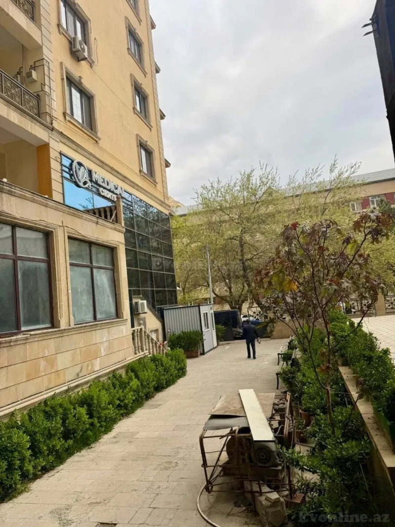 Satılır 4 otaqlı Mənzil Yeni tikili 190 m² Nəsimi r. - şəkil 3