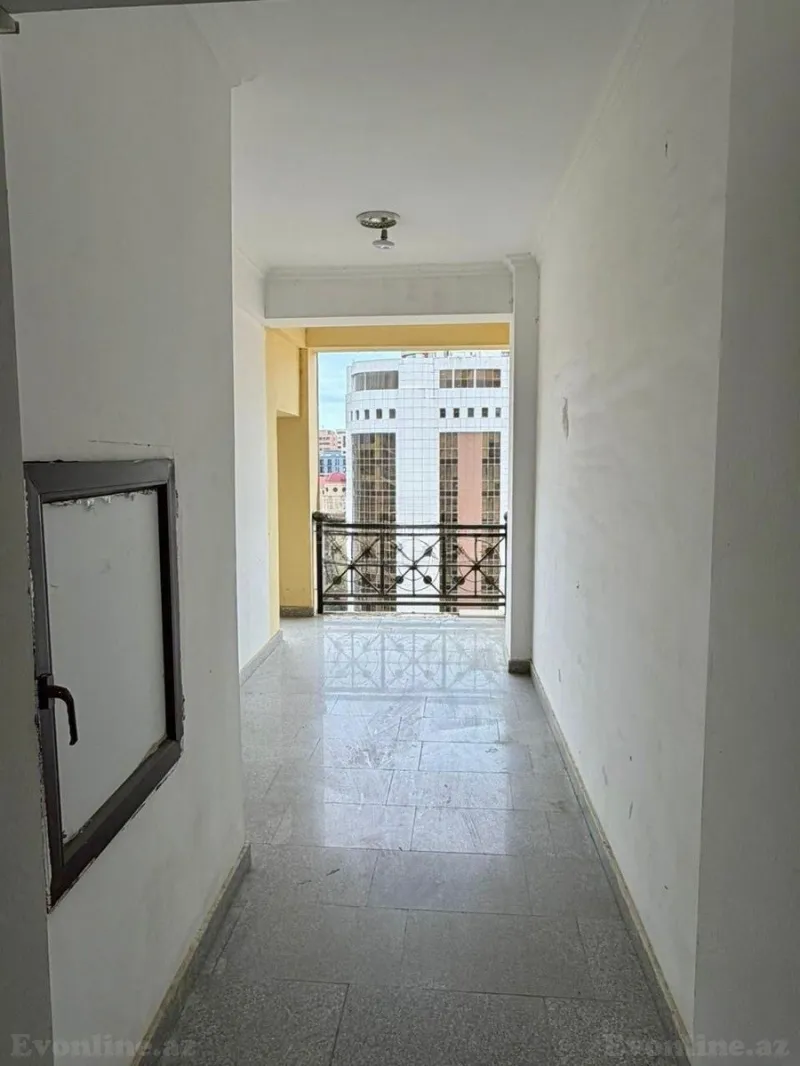 Satılır 4 otaqlı Mənzil Yeni tikili 190 m² Nəsimi r. - şəkil 7