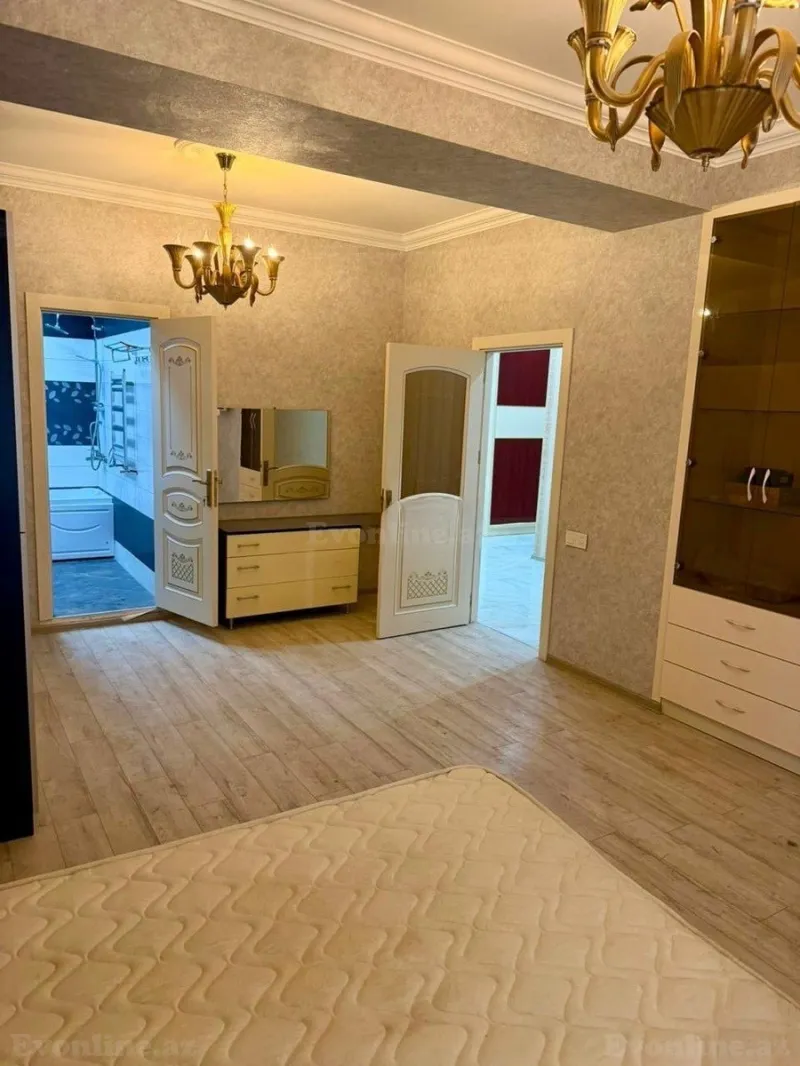 Satılır 4 otaqlı Mənzil Yeni tikili 190 m² Nəsimi r. - şəkil 14