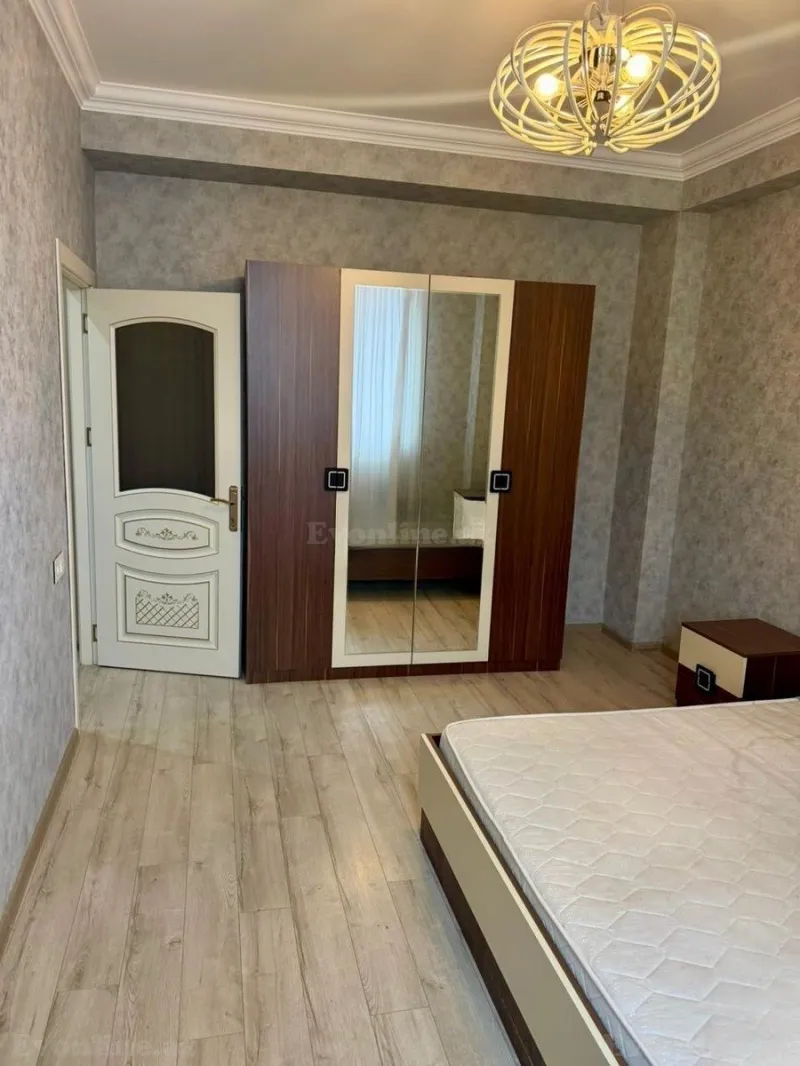 Satılır 4 otaqlı Mənzil Yeni tikili 190 m² Nəsimi r. - şəkil 24