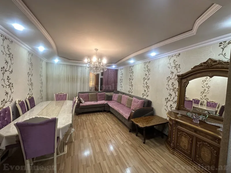 Satılır 5 otaqlı Mənzil Köhnə tikili 90 m² Sumqayıt