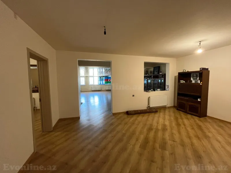 Satılır 6 otaqlı Mənzil Köhnə tikili 200 m² Xəzər r. - şəkil 13