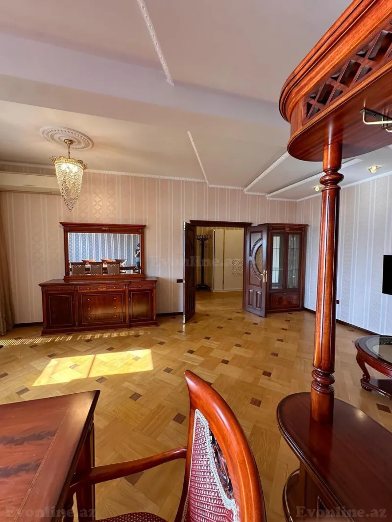 Satılır 4 otaqlı Mənzil Yeni tikili 170 m² Elmlər Akademiyası m. - şəkil 6